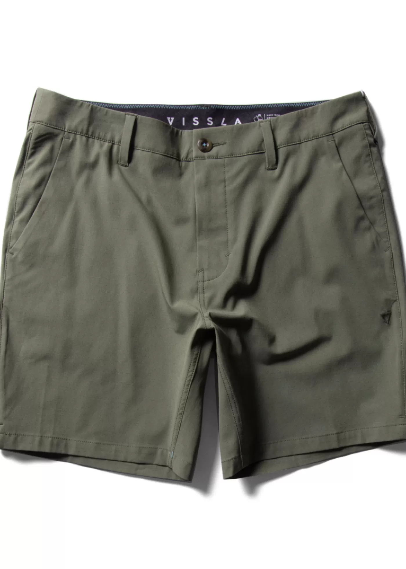 Vissla Cutlap Eco 17.5" Hybrid Walkshort< Gifts Under $100 | Eco Collection